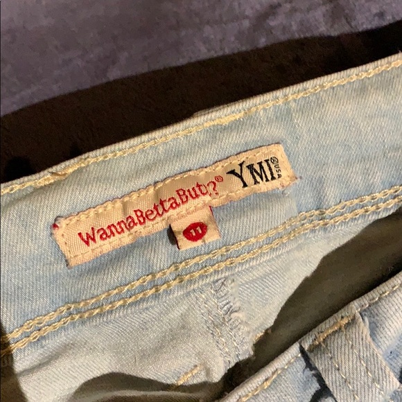 Light wash jeans - Picture 2 of 2